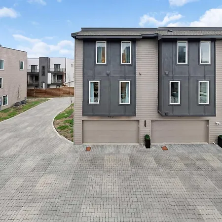 Rooftop Nights In - 3br - Office * Nashville
