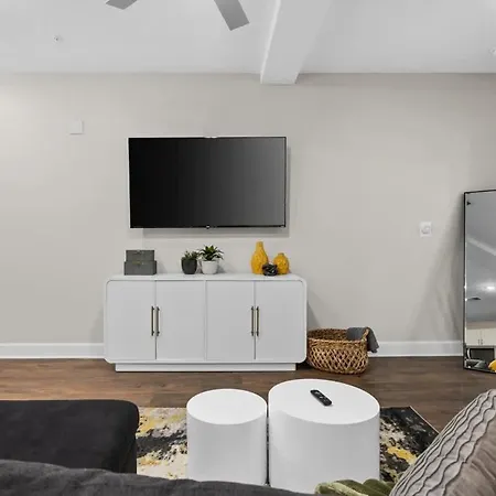 Apartment Modern 1br Walk To Gulch And Broadway Nashville