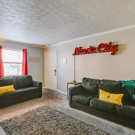 1 Mi To Dtwn: Pet-friendly In *