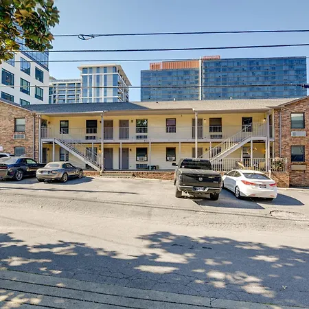 1 Mi To Dtwn: Pet-friendly In