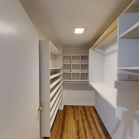 The Lofts At 107 3*