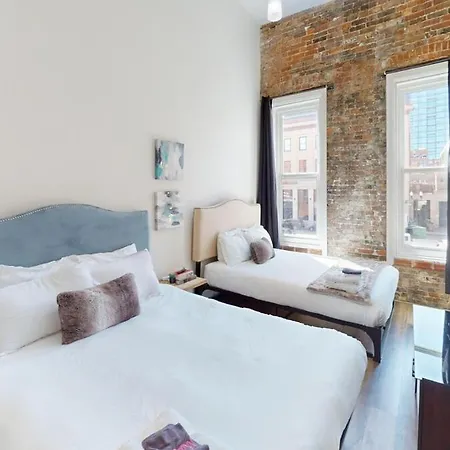 The Lofts At 107 3*