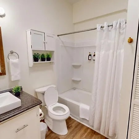 The Lofts At 107 3*