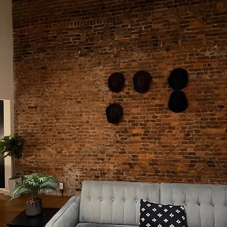 The Lofts At 107 Aparthotel