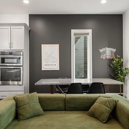 Downtown Views With Rooftop Golf Grill And Firepit Only 8min To Broadway *