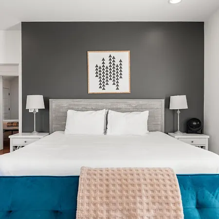 8min To Downtown With Rooftop Golf Grill And Firepit * Nashville
