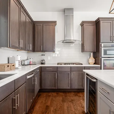 8min To Downtown With Rooftop Golf Grill And Firepit Holiday home *