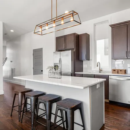 8min To Downtown With Rooftop Golf Grill And Firepit