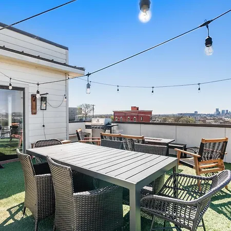 8min To Downtown With Rooftop Golf Grill And Firepit Holiday home *