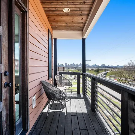 8min To Downtown With Rooftop Golf Grill And Firepit Holiday home