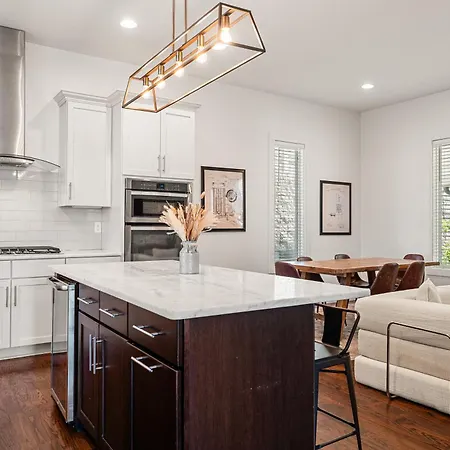 Rooftop Golf Grill And Firepit With Downtown Views Only 8min To Broadway