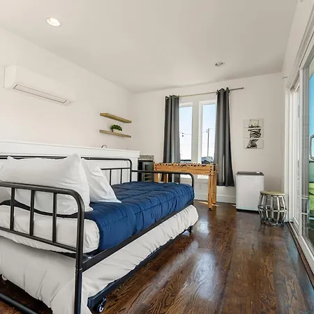 Rooftop Golf Grill And Firepit With Downtown Views Only 8min To Broadway Holiday home *