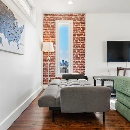 8min To Downtown With Rooftop Golf Grill And Firepit Holiday home