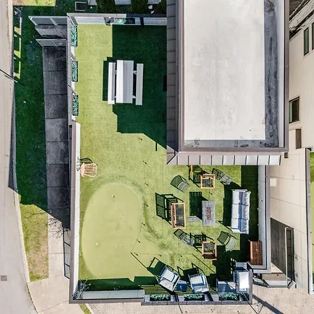 Rooftop Golf Grill And Firepit With Downtown Views Only 8min To Broadway Nashville