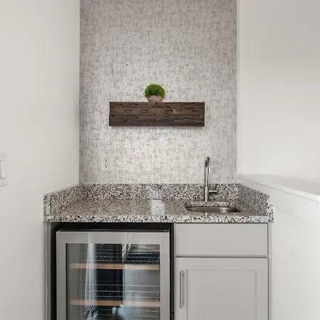 Downtown Views With Rooftop Golf Grill And Firepit Only 8min To Broadway * Nashville