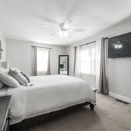 Holiday home Cozy Retreat 10 Min To Broadway Nashville