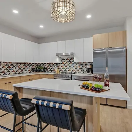 Hyve-the Cosmo-walk To Broadway Holiday home