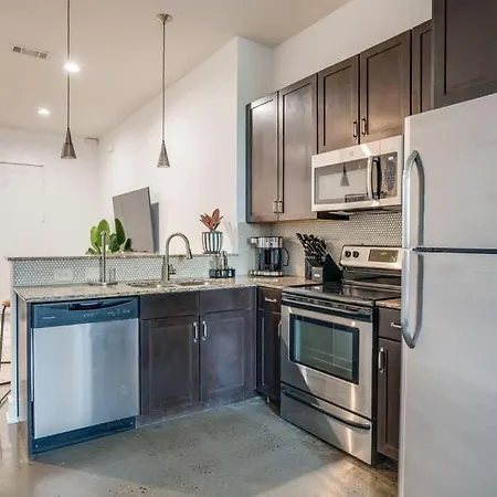 Holiday home Lofts At 30th-urban Nest-4 Mins To Midtown *