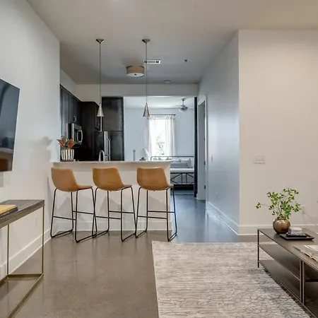 Holiday home Lofts At 30th - Modern Life - Mins To Broadway Nashville