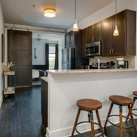 Lofts At 30th - Urban - 6 Mins To Broadway