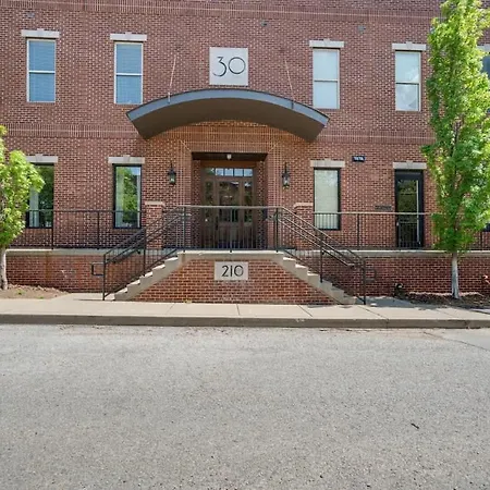 Lofts At 30th-urban Nest-4 Mins To Midtown