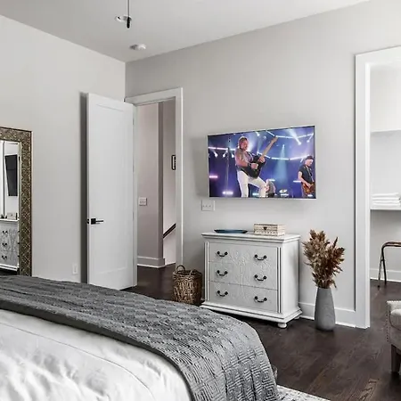 Edgehill Duo - 2 Townhomes - Mins Vanderbilt Holiday home Nashville