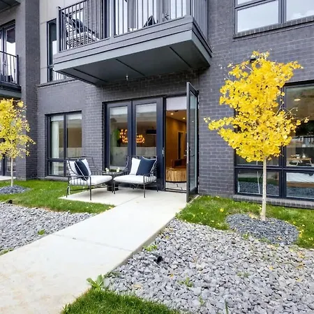 Jupiter - Odyssey - Heart Of Midtown Holiday home *
