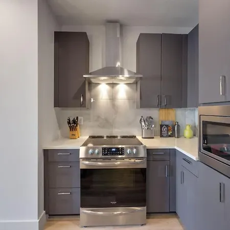Modern Muse-odyssey-full Gym-heart Of Midtown Holiday home Nashville