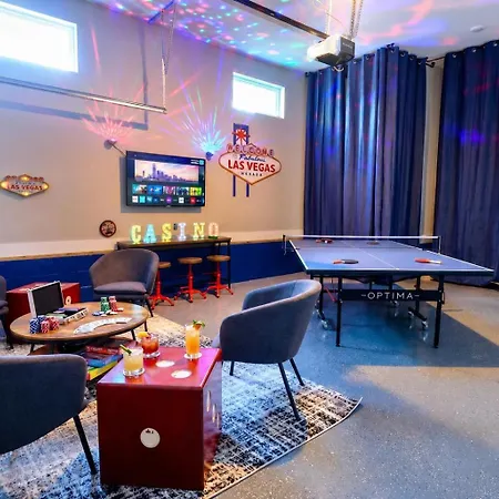 New Nashvegas Downtown Rooftop Views 13beds Holiday home *