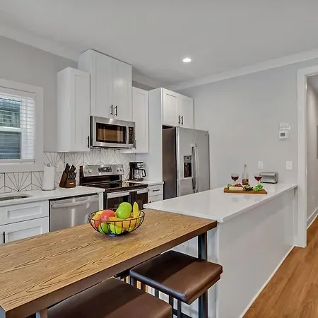 Melrose Mezzo - 5 Mins To Broadway - Rooftop Holiday home Nashville