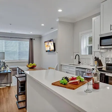 Holiday home Melrose Mezzo - 5 Mins To Broadway - Rooftop Nashville