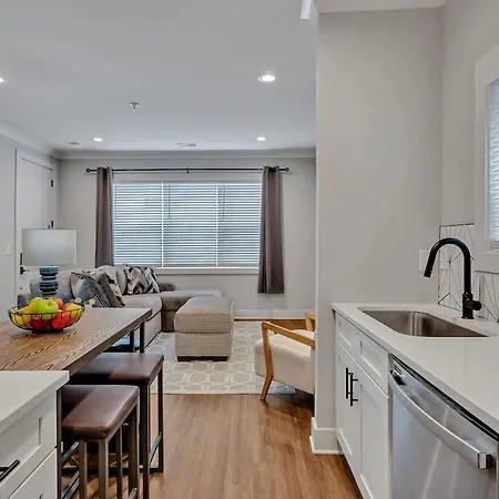 Melrose Mezzo - 5 Mins To Broadway - Rooftop Holiday home