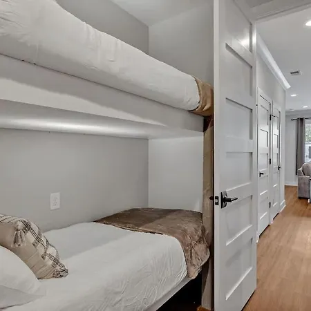 Holiday home Melrose Mezzo - 5 Mins To Broadway - Rooftop Nashville