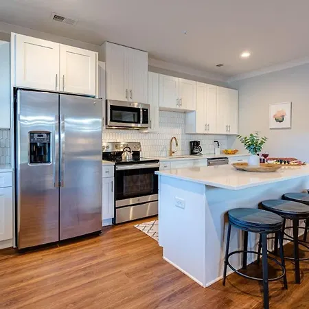 Melrose Mix - Rooftop Deck - 5 Mins To Broadway Holiday home *