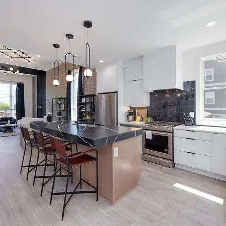 Holiday home Luxe-elevate-modern Luxury-stunning Views *
