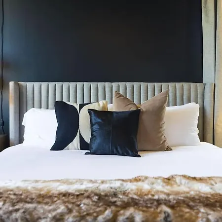 Holiday home Luxe-elevate-modern Luxury-stunning Views