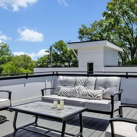 Holiday home Soprano - Private Rooftop - 8 Mins To Broadway *