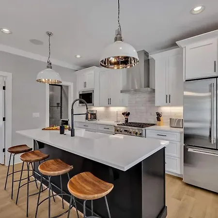 Holiday home Tenor - Private Rooftop - 8 Mins To Broadway