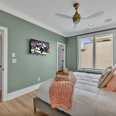 Resonant - 2 Townhomes - 2 Private Rooftop Decks Holiday home Nashville