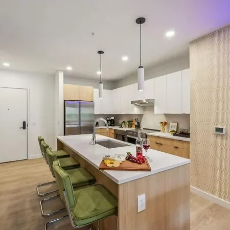 Holiday home Hyve - Harmony Strum - Walk To Broadway - Pool & Gym Nashville
