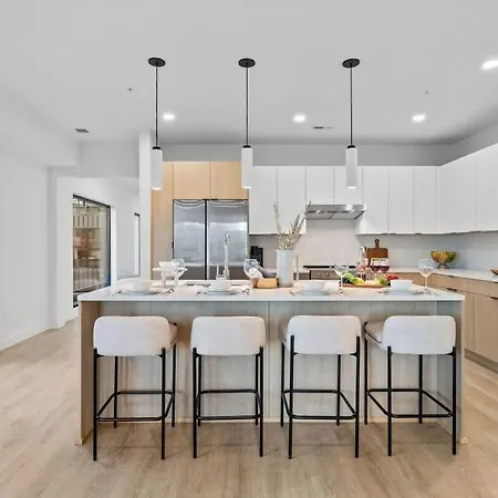 Hyve - Tropical Penthouse - Pool & Gym * Nashville