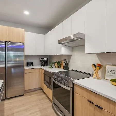 Holiday home Hyve - Harmony Strum - Walk To Broadway - Pool & Gym Nashville