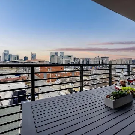 Hyve-the Dolly Parton Experience-private Balcony Holiday home *