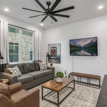 Highland Station - Private Rooftop - Sleeps 14 Nashville