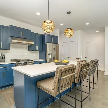 Sunspire-private Deck-in East * Nashville