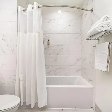 Holiday home The Saddlery - The Vault - 2 Min Walk To Broadway *