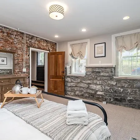 Rutledge After Dark - Walk To Broadway & The Gulch Holiday home *