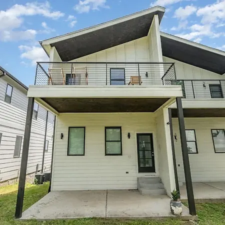 Jade - Private Patio And Balcony - Near Germantown Holiday home