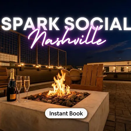 Holiday home Rooftop Fire Pit Lounge Skyline Dt Nash Views *