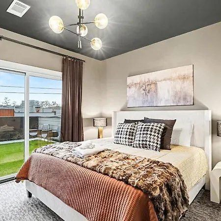 Sunset-expansive Patio & Hot Tub-mins To Broadway * Nashville